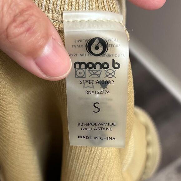 Mono B Women's Cropped Ribbed Zip-UP Jacket Taupe Size SM - Picture 9 of 10